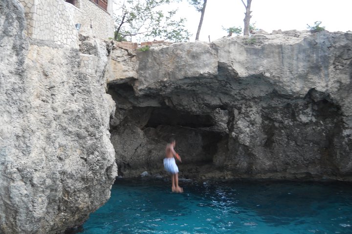 Falmouth Shore Excursion: Negril in One Day Sightseeing Tour - Image 1