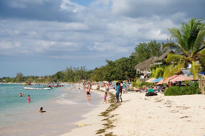 Half-Day Montego Bay Doctor's Cave Beach Private Tour - Image 4