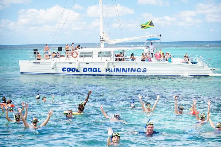 Half-Day Private Catamaran And Dunn's River Falls Tour in Ocho - Image 3