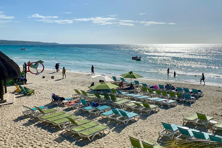 Jamaica’s Favorite Beach Experience: Negril & Ricks Cafe Tour - Image 5