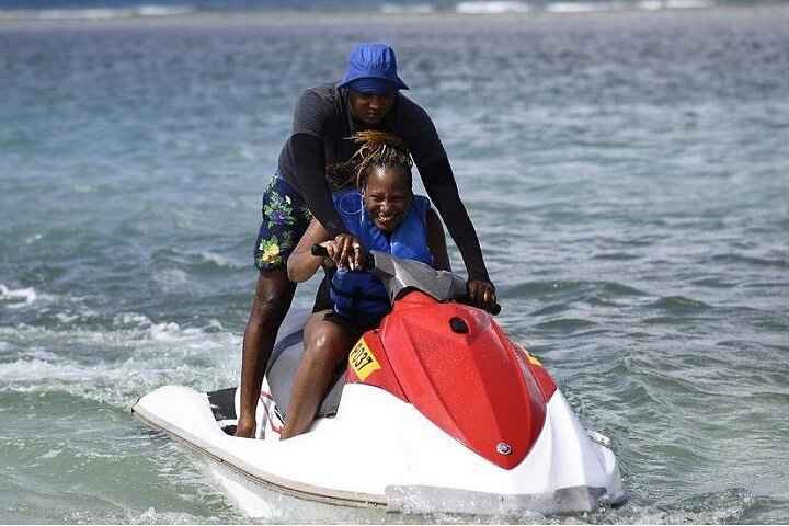 Jet Ski And Parasailing In Montego Bay Fun Activity - Image 2