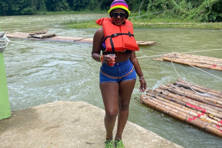 Martha Brae Bamboo Rafting Experience From Montego Bay - Image 5