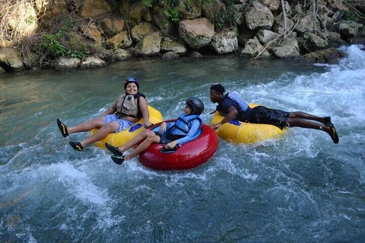 Martha Brae River Rafting and River Tubing Private Tour - Image 3