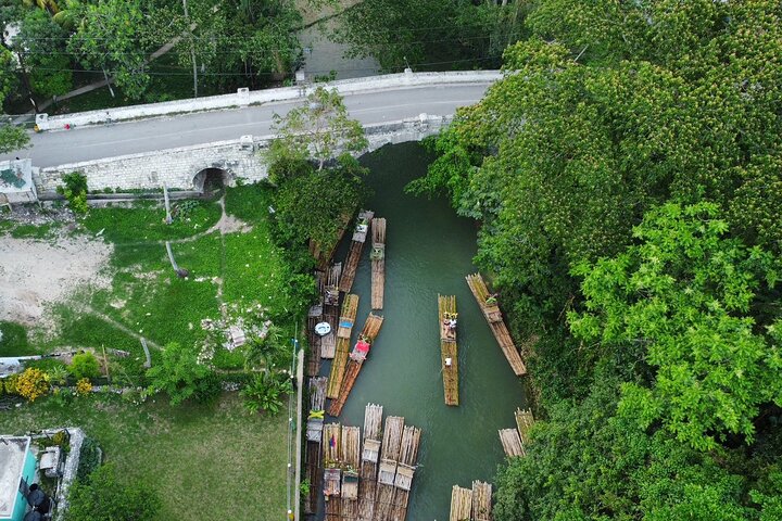 Montego Bay shopping Limestone Massage & Bamboo Rafting  - Image 4