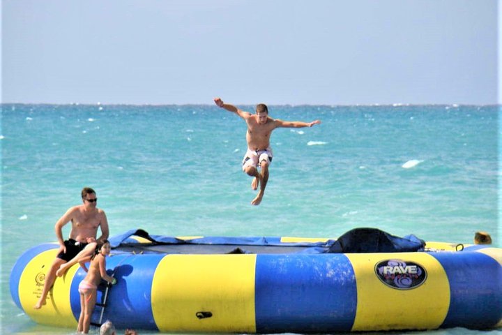 Montego Bay Shore Excursion: Doctor's Cave Beach & Montego Bay City Highlights - Image 5