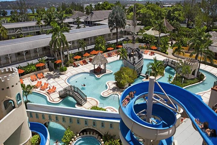 Montego Bay Shore Excursion: Sunscape Splash All-Inclusive Day Pass - Image 3