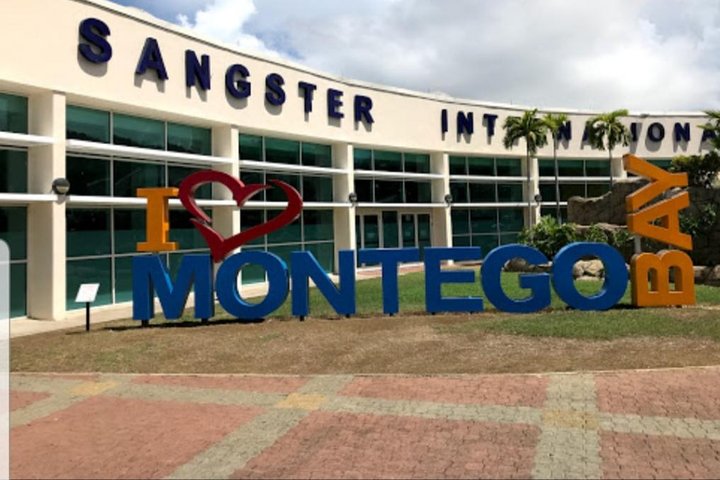 Montego Bay to in and Around Ocho Rios private airport Transfer (ROUNDTRIP) - Image 5
