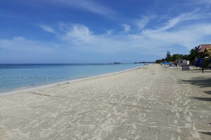 Negril 7 Miles Beach and Rick's Cafe Tour  - Image 3