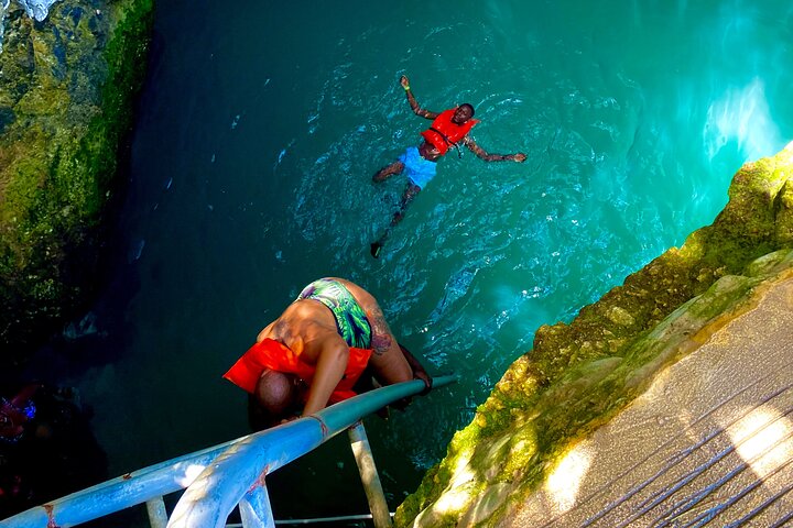 Negril Blue Hole Mineral Springs and Ricks Cafe Tour Tour From Montego Bay - Image 2