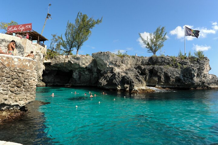Negril Private and Public Beach with Ricks Cafe from Montego Bay - Image 2
