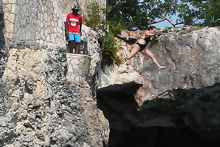 Negril seven Miles Beach| Rick's Café Sun Set | with Open Bar Catamaran is fun: - Image 2