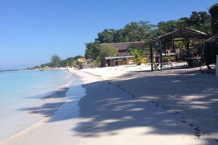Negril's 7 Mile Beach and Rick's Café Excursion ↹ - Image 4