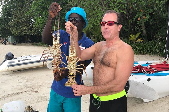 Private & Customize Tour from Montego Bay to Negril Beach & Ricks Cafe Sunset  - Image 3