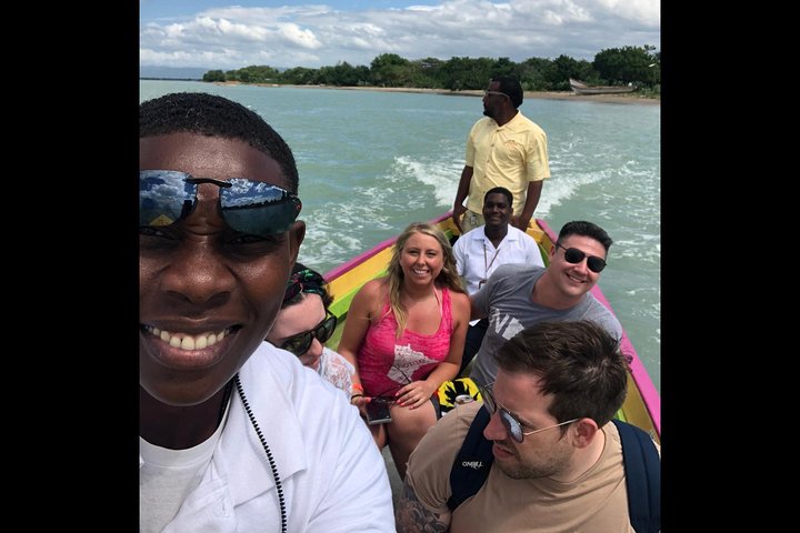 Private & Customize Tour from Montego Bay to Pelican Bar & Appleton Rum Factory  - Image 1