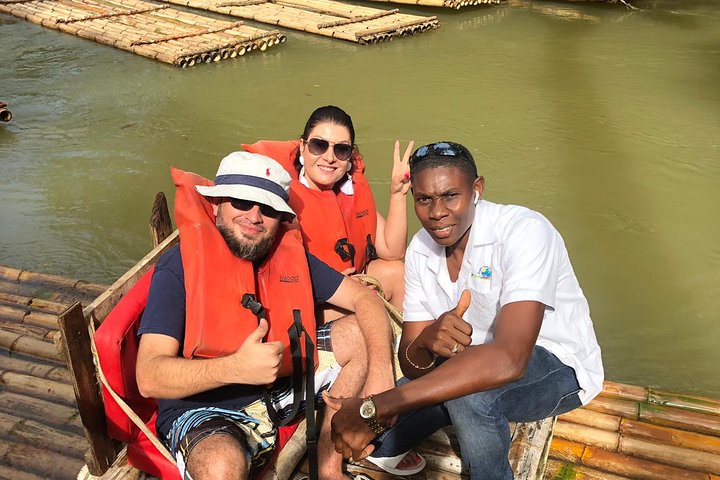 Private Martha Brae River Bamboo Rafting Tour Inclusive with Bus Transportation  - Image 5