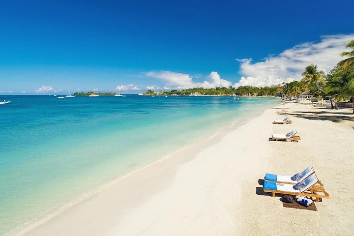 Private Negril Beach & Rick's Cafe Sunset Tour - Image 1