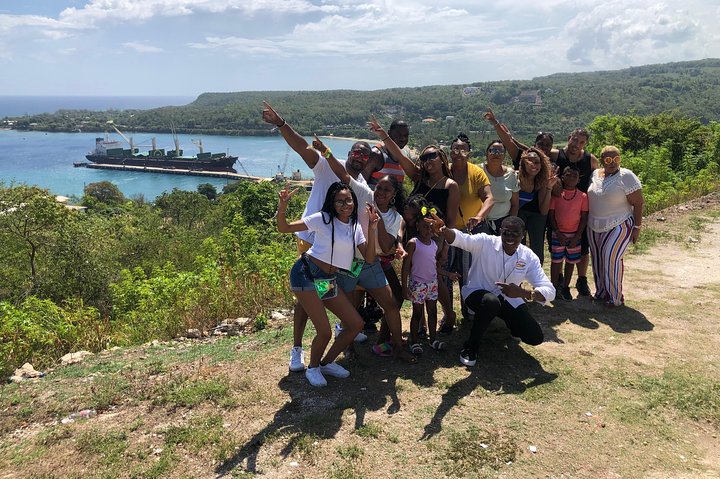 Private Tour from Montego Bay to Blue Hole/Falls & River Rapids - Image 1