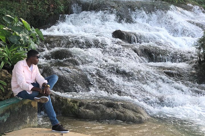 Private Tour from Montego Bay to Martha Brae River Rafting & Dunn’s River Falls - Image 5