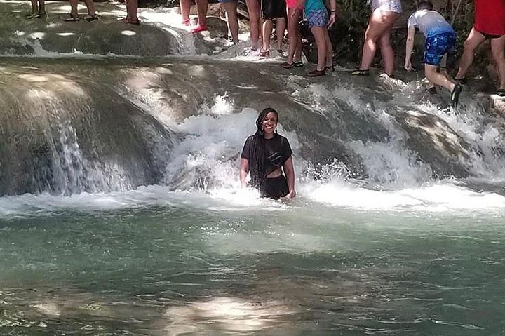 Private Tour Montego Bay To Blue Hole and Dunns River falls  - Image 4