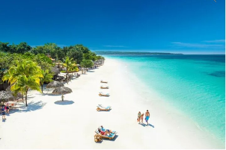 Private Tour Negril Beach and Rick's Cafe From Montego Bay - Image 1