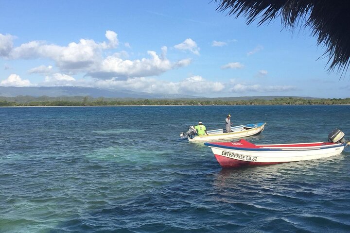 Private Tour to Floyd’s Pelican Bar from Montego Bay  - Image 4