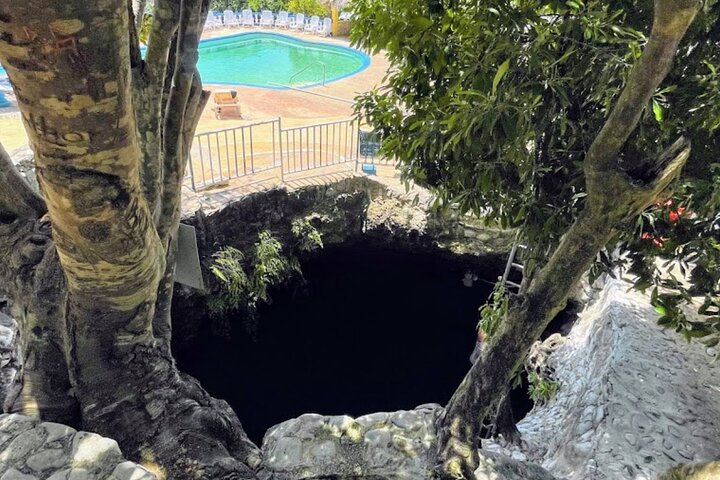 Private Trip to Blue Hole Mineral Springs, Negril & Ricks Café  - Image 4