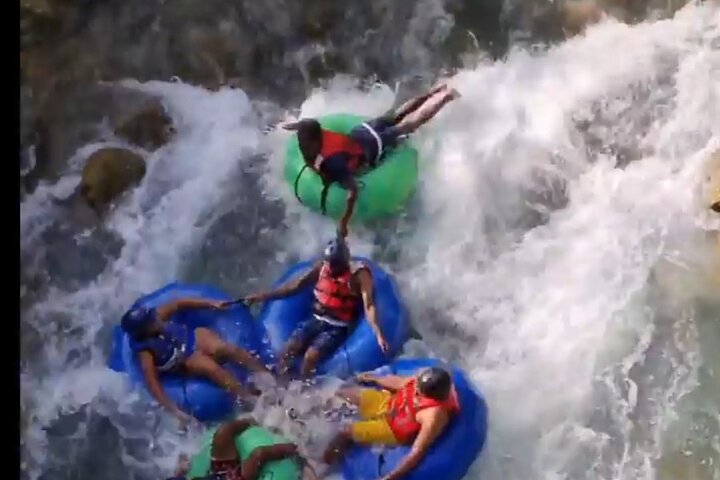 Private Tubing Or Kayaking River Tour in Jamaica - Image 1