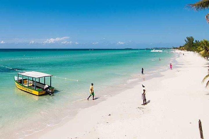 Rick's Café and Seven Mile Beach Private Tour  - Image 3