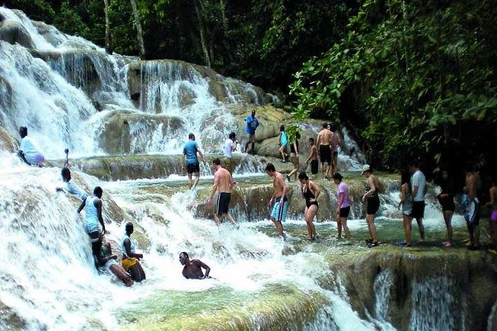 Round-Trip Shuttle Transportation to Dunn's River Falls from Montego Bay - Image 2