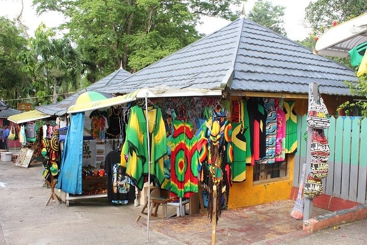  Sightseen tour and Souvenir shopping with private transportation in Montego Bay - Image 3