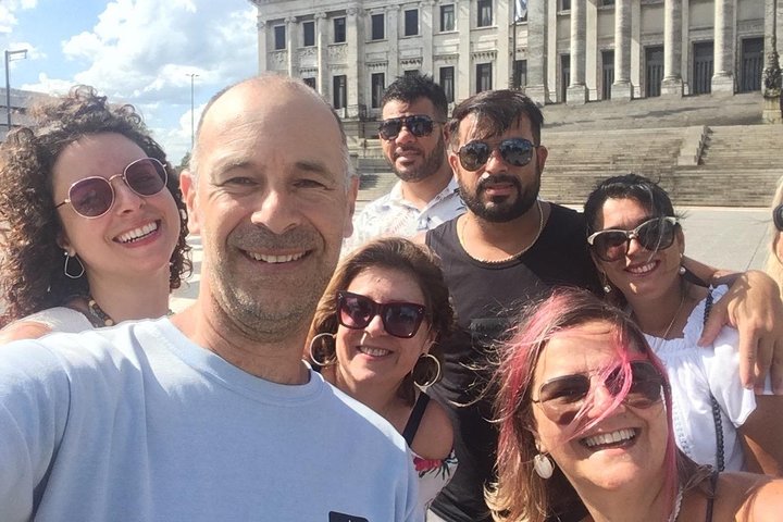 City Tour, the best option for small groups - Image 2
