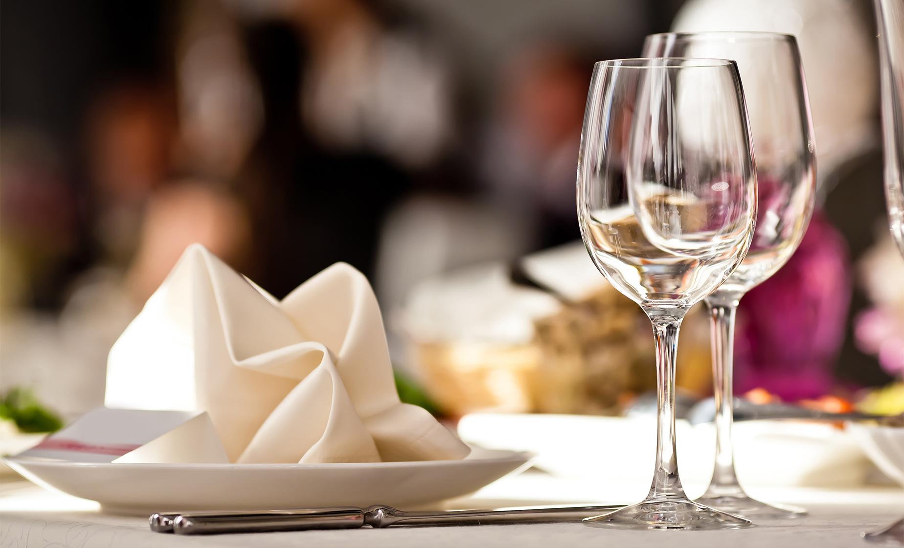 Montreal Gourmet Dinner Cruise - Image 1