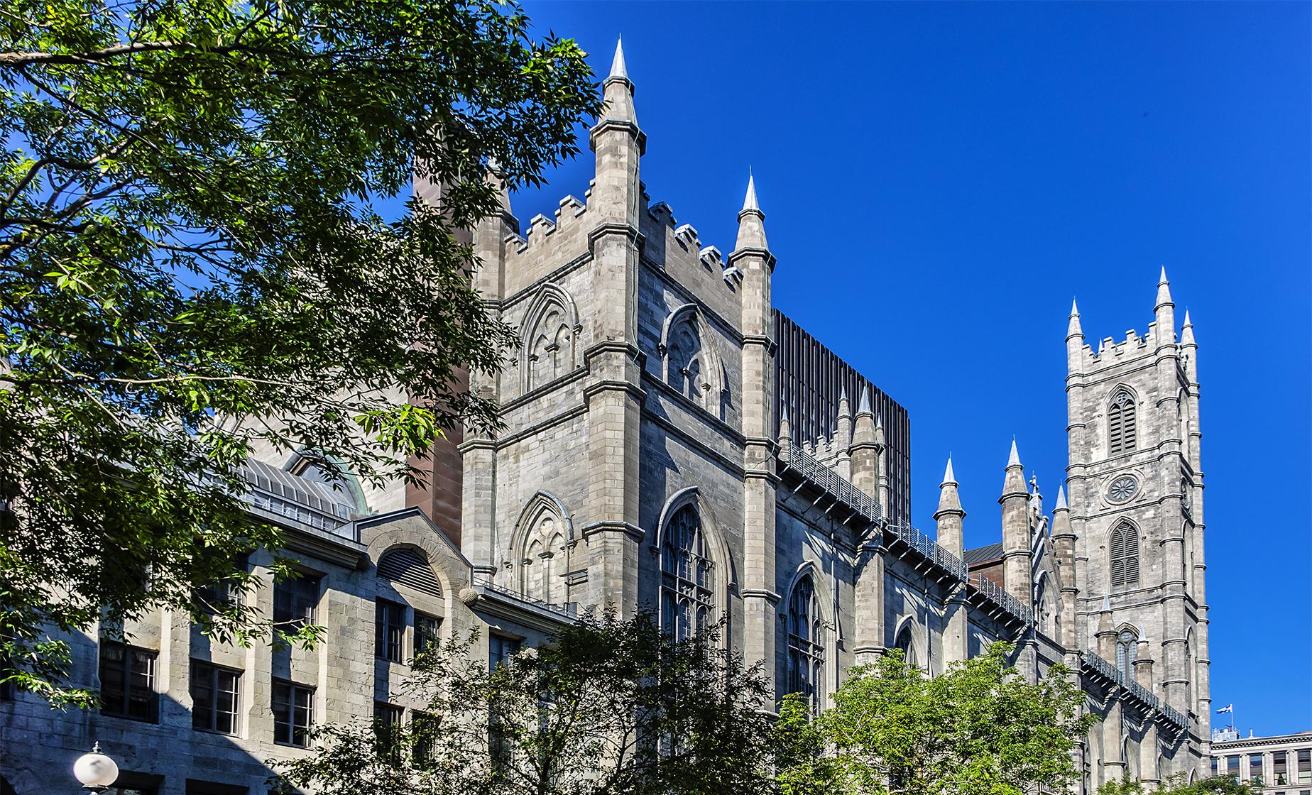 Montreal Hop-On Hop-Off Bus Tour - Image 1