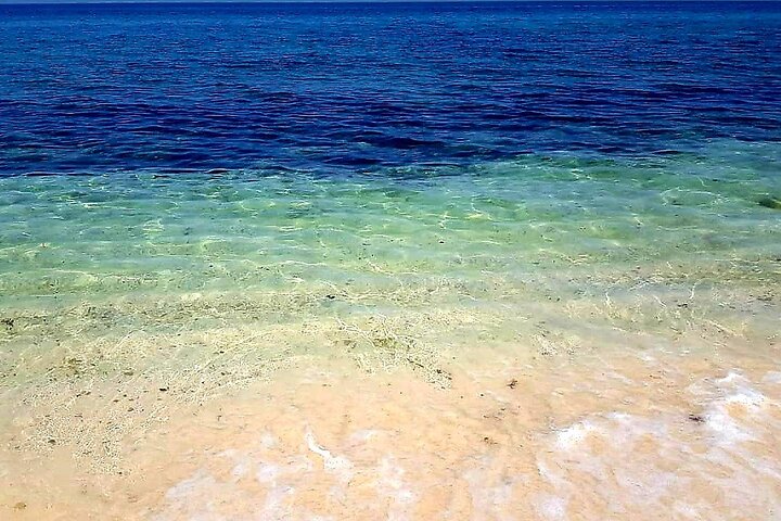 2 days and 1 night Private Tour in Wadi Shab to Wahiba Sands Desert - Image 5