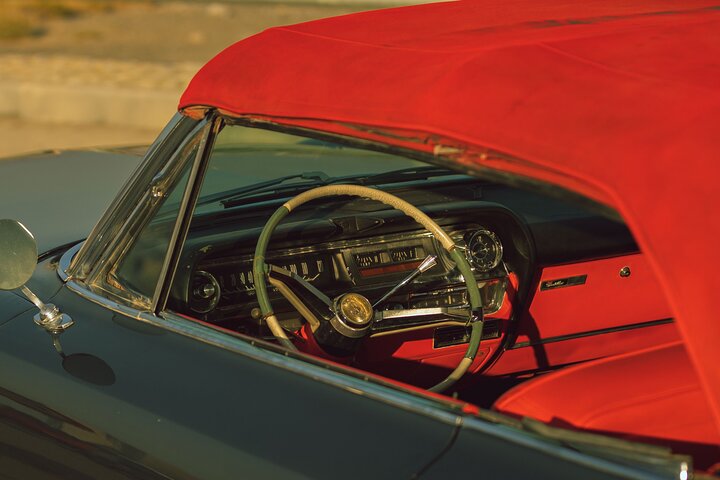 3-hour Muscat Historical Private Tour on the 1963 Cadillac Classic Car - Image 3