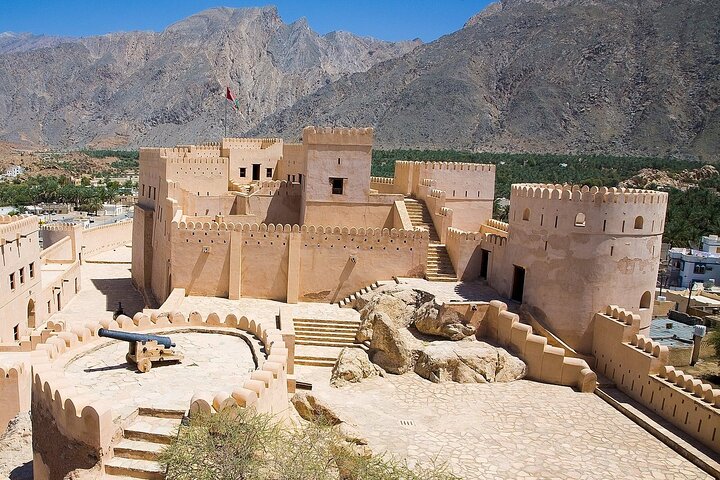 4-Hour Tour to Grand Mosque Nakhal Fort and Nakhal Hotspring - Image 2