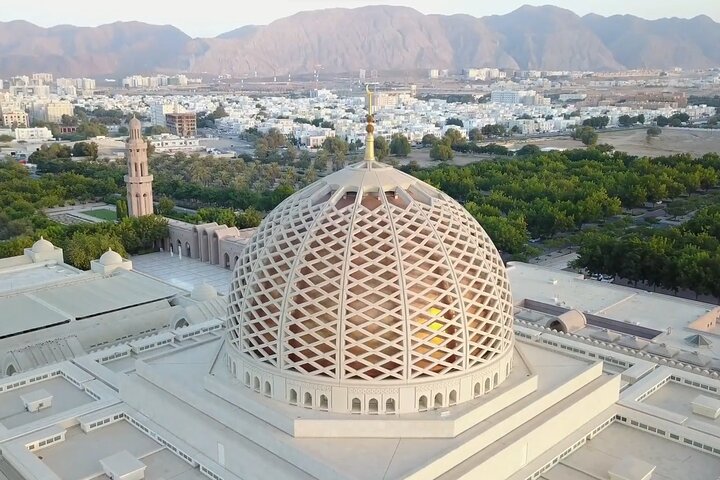 4-Hour Tour to Grand Mosque Nakhal Fort and Nakhal Hotspring - Image 4