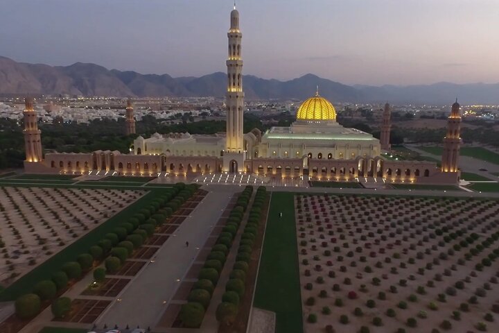 4-Hour Tour to Grand Mosque Nakhal Fort and Nakhal Hotspring - Image 3