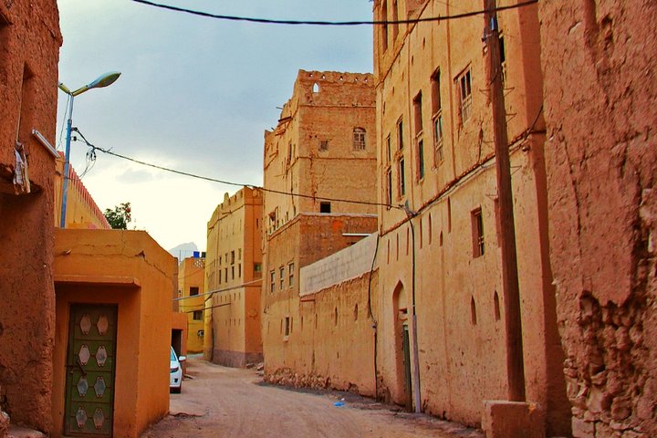 Al Hamra -Jabel Shams full day tour - Image 1