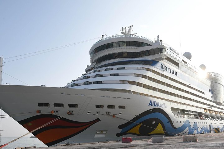 Cruise ships arriving in Muscat - Image 1