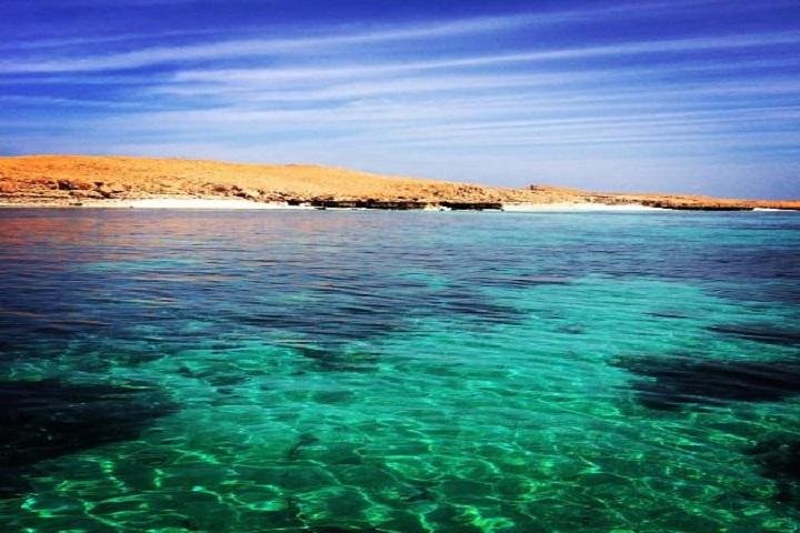 Dimaniyat Island from Muscat - Image 4