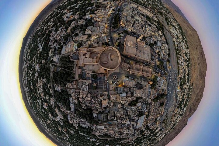 Discover Nizwa Castle and the market - Image 1