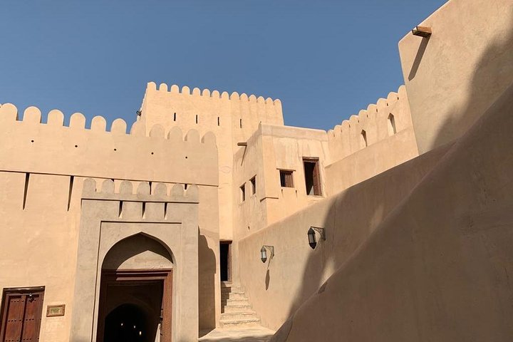 Explore the beauty of Oman  - Image 4