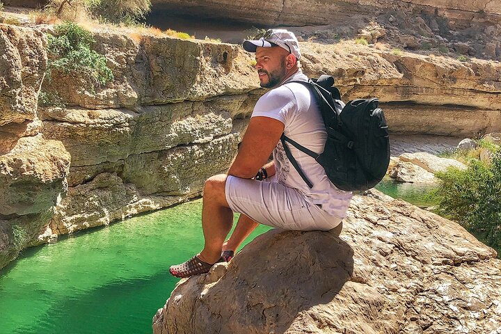 Full-Day Private Guided Wadi Shab and Bimmah Sink Hole Tour - Image 1