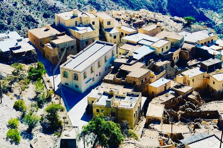  Full-Day Private Nizwa and Jebel Akhdar Tour - Image 4