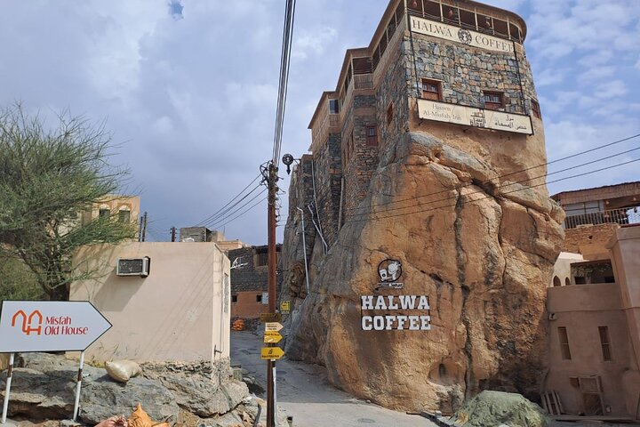 Full day Private Tour to Nizwa and Al Hamra - Image 4