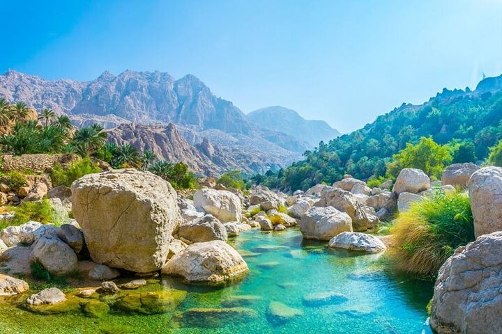 Full-Day Wadi Shab and Bimmah Sinkhole Private Tour - Image 5