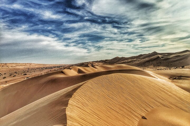 Full-Day Wahiba Desert and Wadi Bani Khalid Group Tour - Image 4