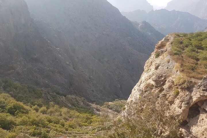 Jabal Akhdar Hike, Nizwa Fort, Souq - Private Tour Full Day 4WD - Image 1