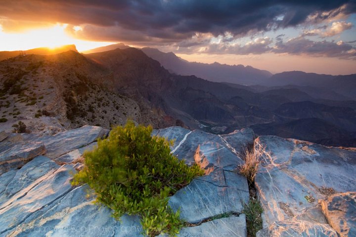Jabl Shams and Nizwa culture and themes tours - Image 1